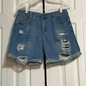 Distressed Wear jean shorts juniors XL